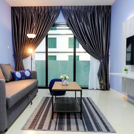 Cozy & High Floor Suite In Suasana Jb 15, Views Johor Bahru Luaran gambar
