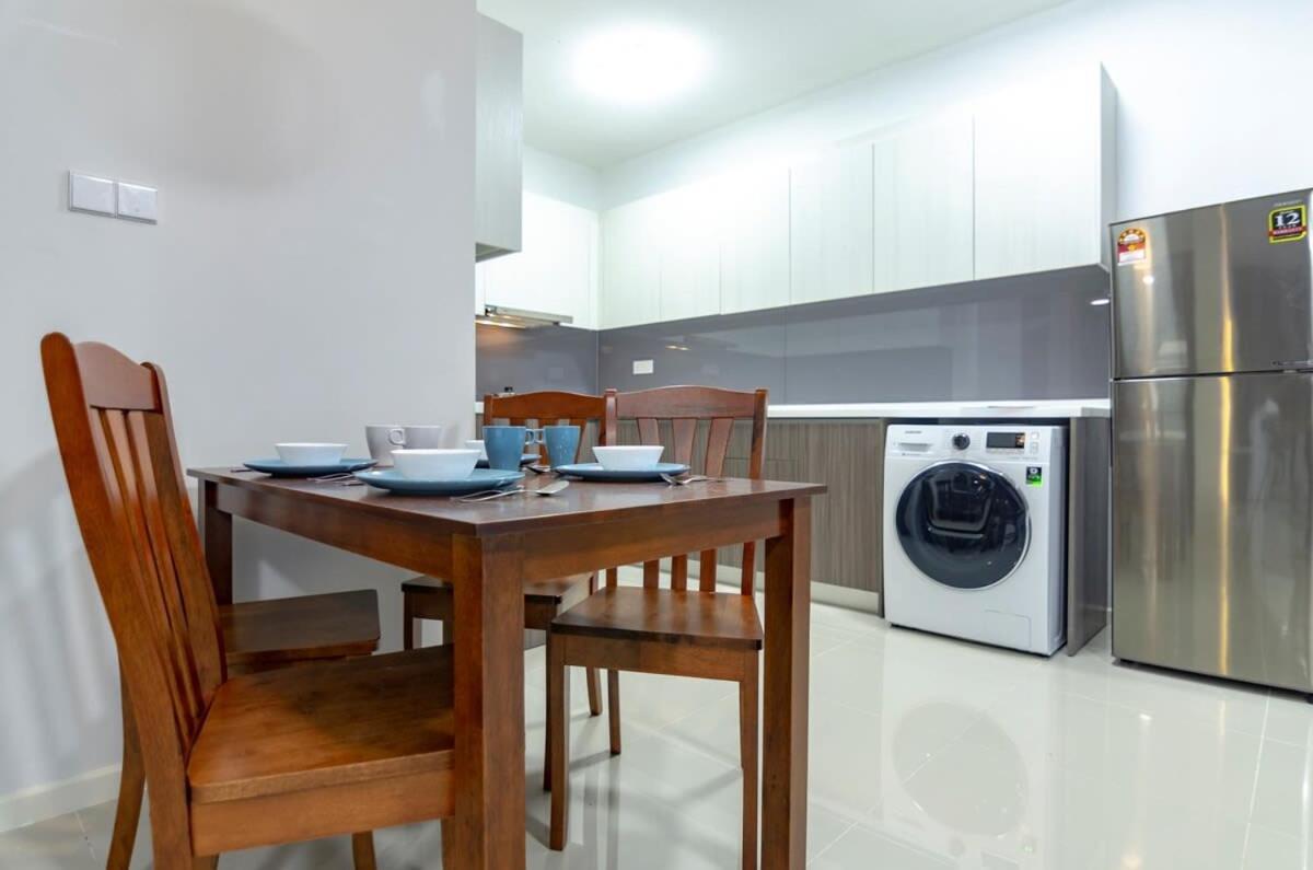 Cozy & High Floor Suite In Suasana Jb 15, Views Johor Bahru Luaran gambar