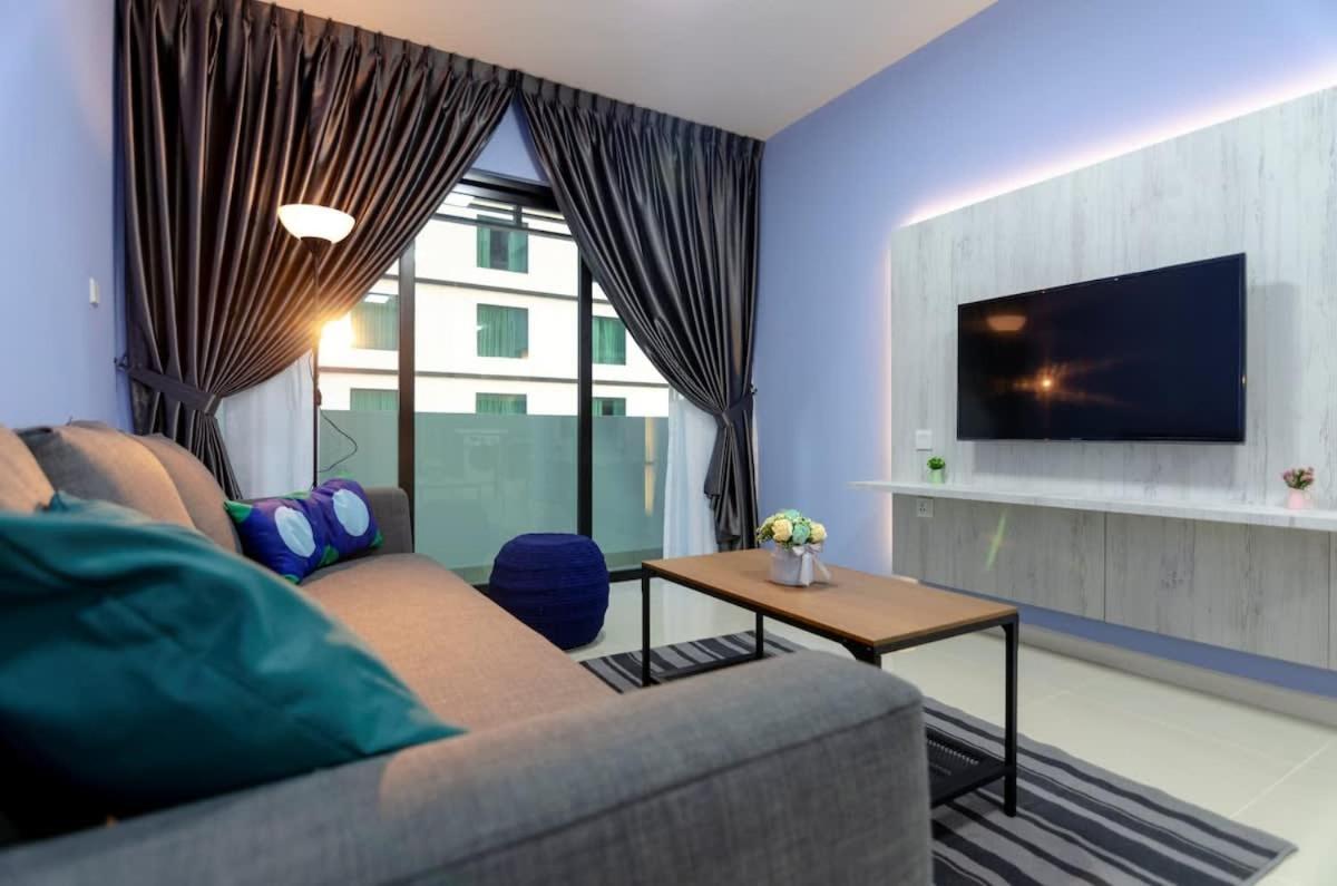 Cozy & High Floor Suite In Suasana Jb 15, Views Johor Bahru Luaran gambar