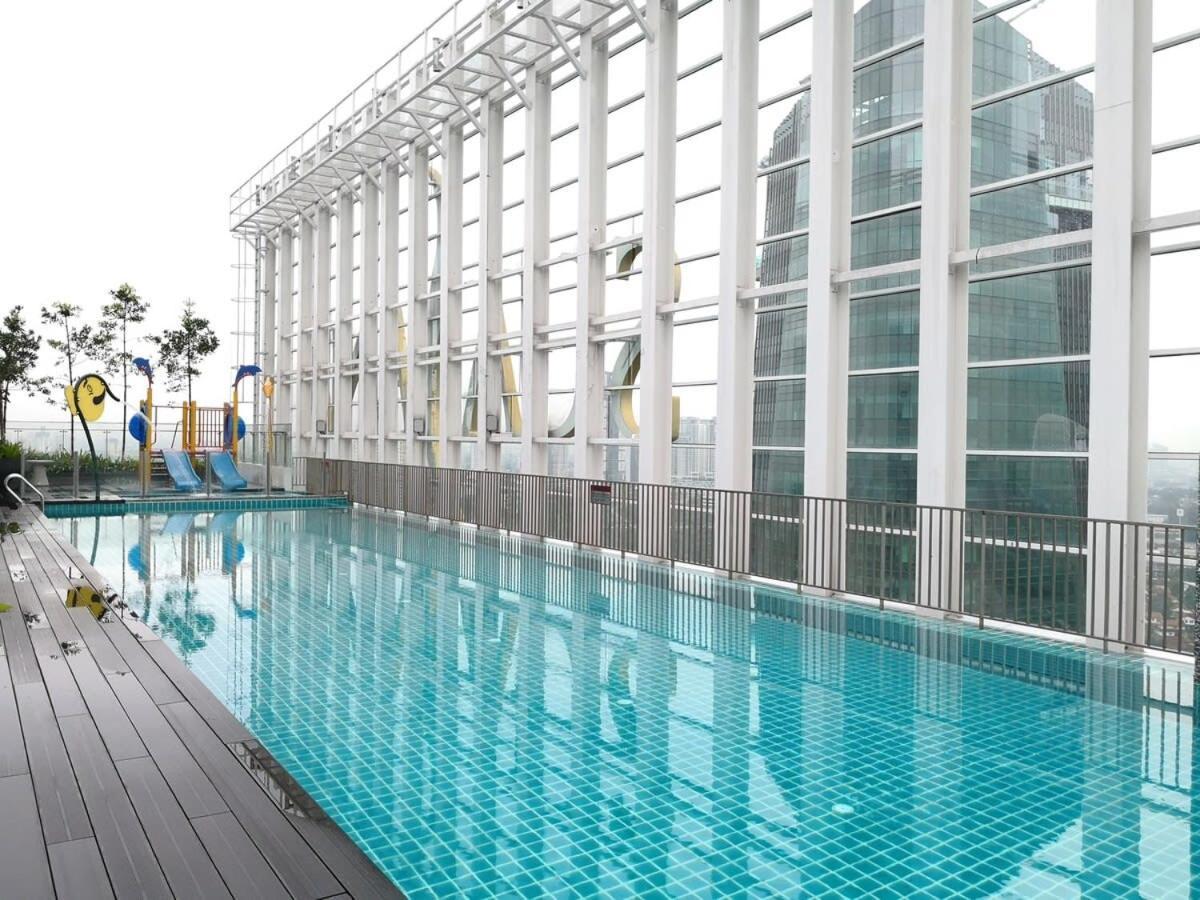 Cozy & High Floor Suite In Suasana Jb 15, Views Johor Bahru Luaran gambar